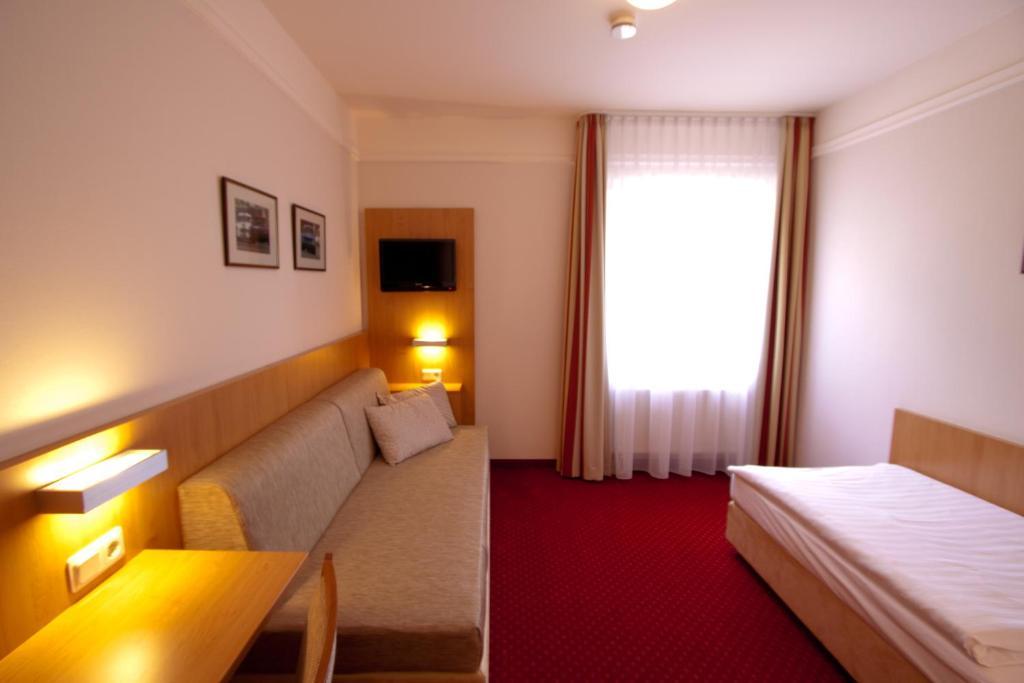 Hotel Jacobsberg Oschersleben Chambre photo