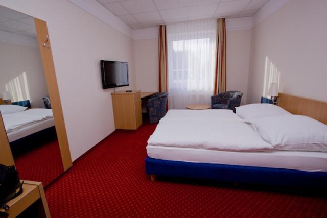 Hotel Jacobsberg Oschersleben Chambre photo