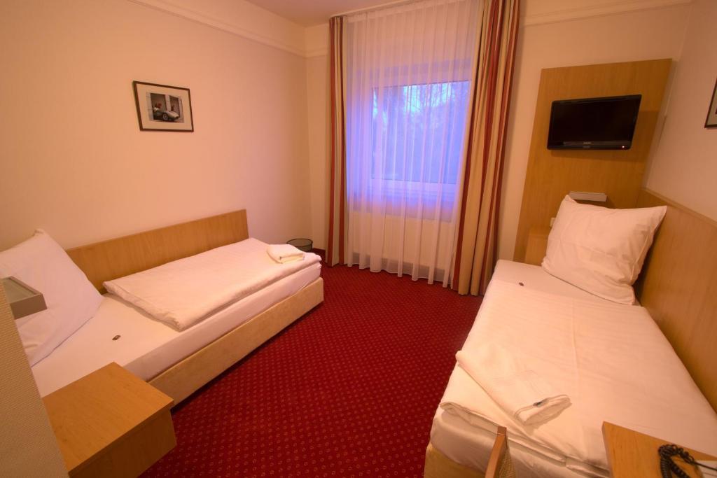 Hotel Jacobsberg Oschersleben Chambre photo