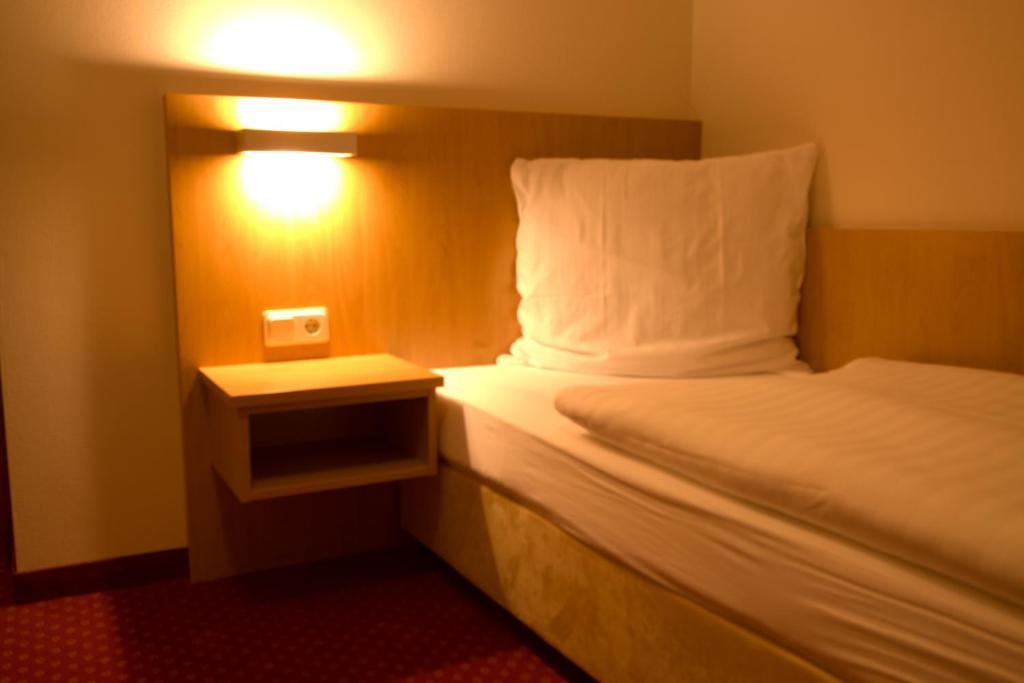 Hotel Jacobsberg Oschersleben Chambre photo